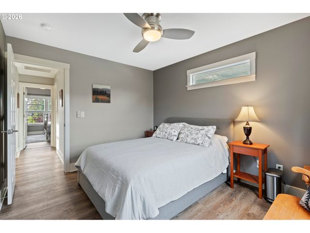 2200 Se 48TH Ave, Portland, OR 97215