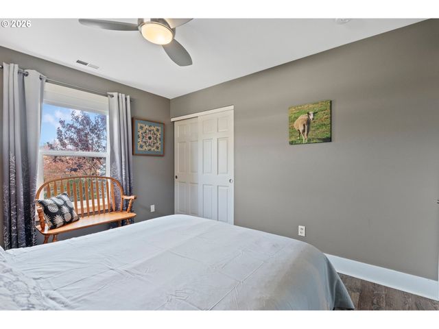 2200 Se 48TH Ave, Portland, OR 97215