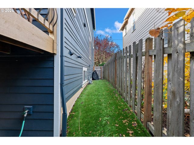 2200 Se 48TH Ave, Portland, OR 97215