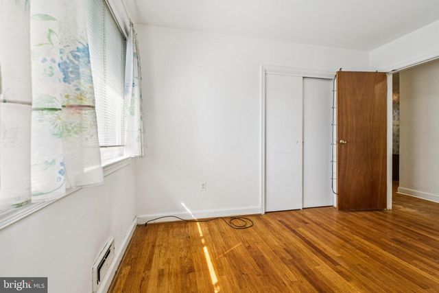 1501 DOUGLAS ST NE, Washington, DC 20018
