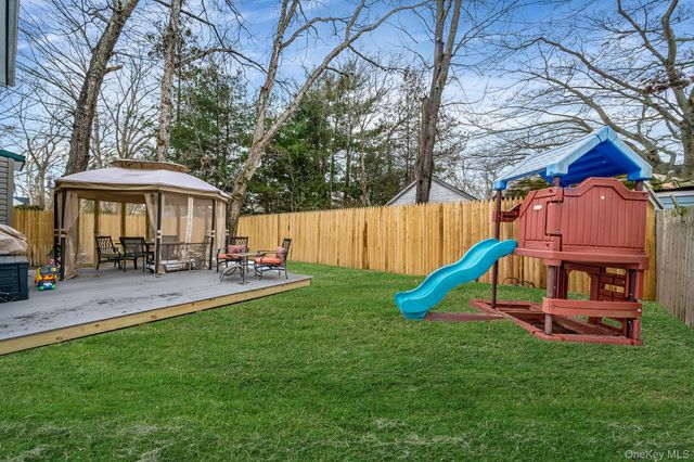 126 Wauwepex Trail, Ridge, NY 11961