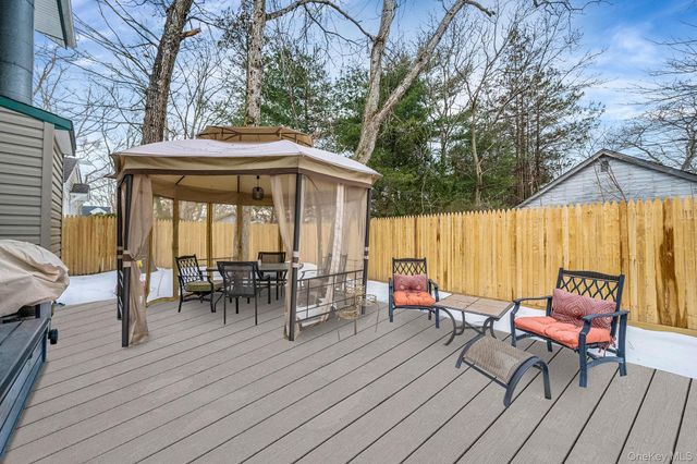 126 Wauwepex Trail, Ridge, NY 11961