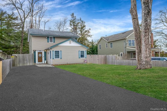 126 Wauwepex Trail, Ridge, NY 11961