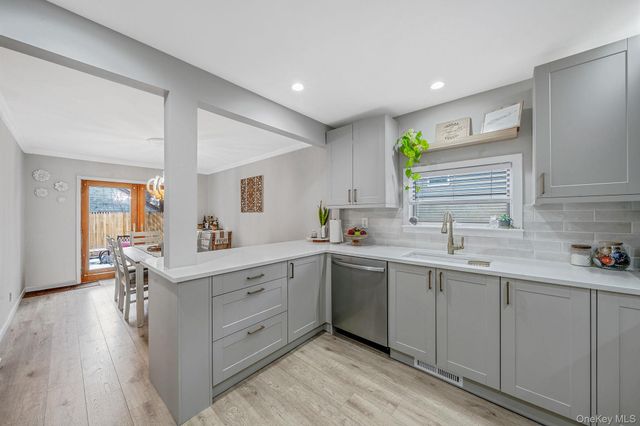 126 Wauwepex Trail, Ridge, NY 11961