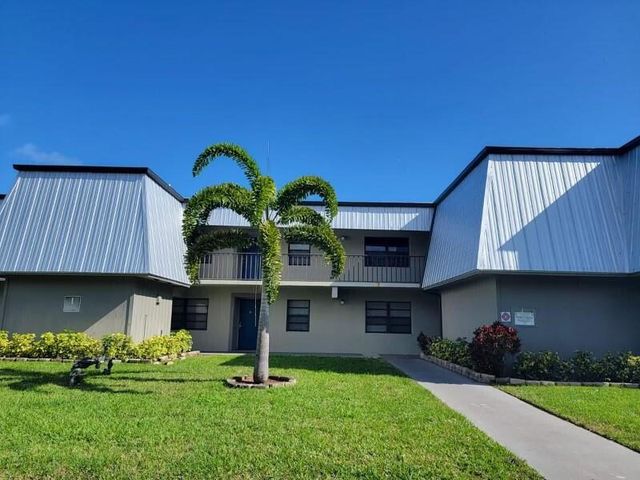 2516 S 19th Street 208, Fort Pierce, FL 34982