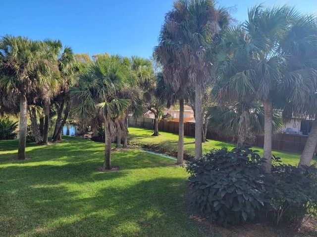 2516 S 19th Street 208, Fort Pierce, FL 34982