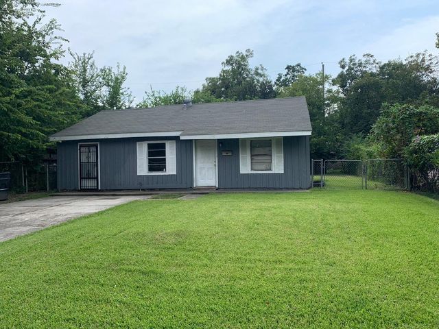 7319 Mountbatten Road, Houston, TX 77033