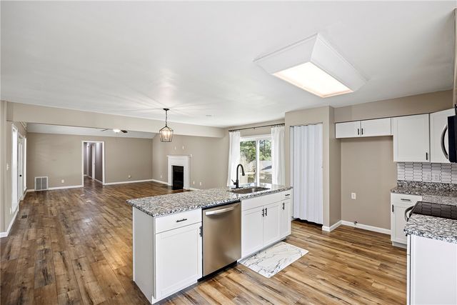1103 S Inglewood Avenue, Russellville, AR 72801