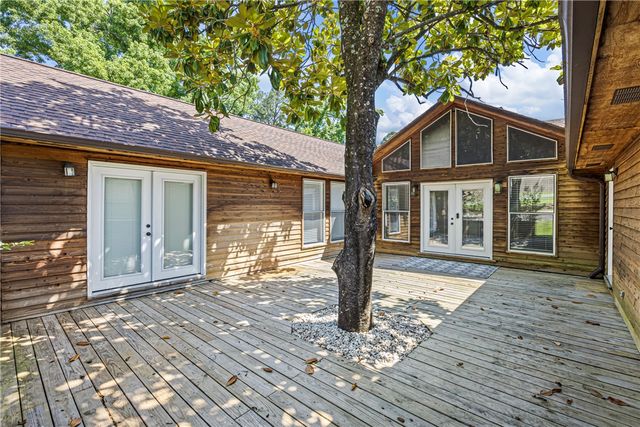 1103 S Inglewood Avenue, Russellville, AR 72801