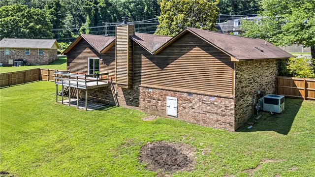 1103 S Inglewood Avenue, Russellville, AR 72801