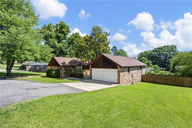 1103 S Inglewood Avenue, Russellville, AR 72801