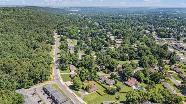 1103 S Inglewood Avenue, Russellville, AR 72801