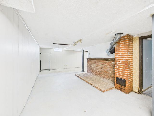 1123 N Pershing St, Wichita, KS 67208