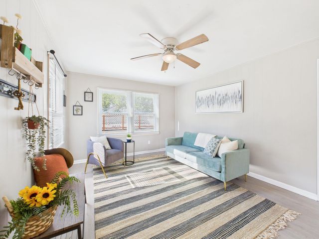 1123 N Pershing St, Wichita, KS 67208