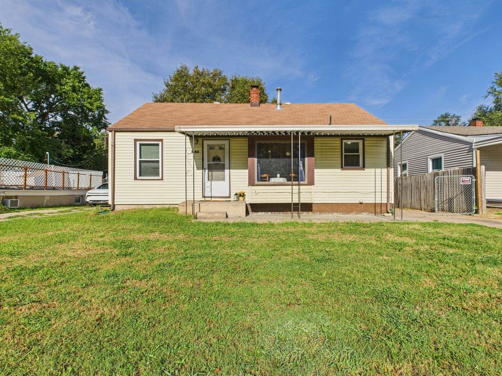 1123 N Pershing St, Wichita, KS 67208