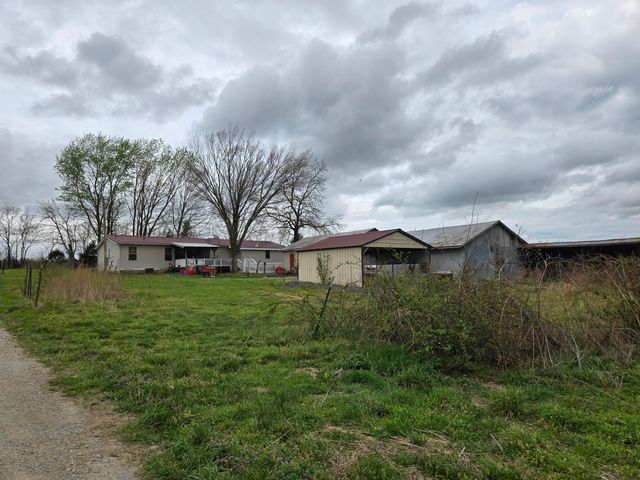 20382 Farm Road 1100, Cassville, MO 65625
