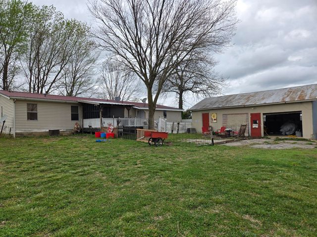 20382 Farm Road 1100, Cassville, MO 65625