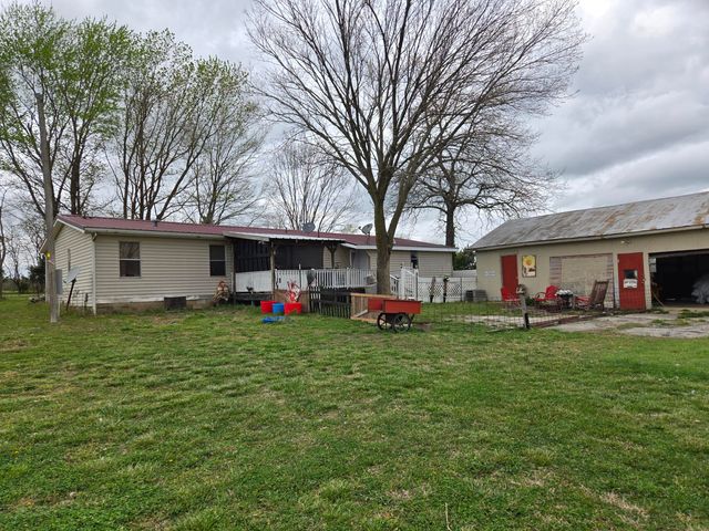 20382 Farm Road 1100, Cassville, MO 65625