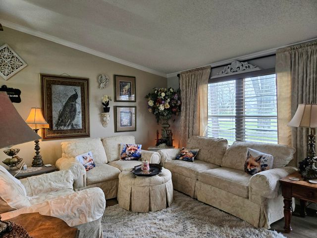 20382 Farm Road 1100, Cassville, MO 65625