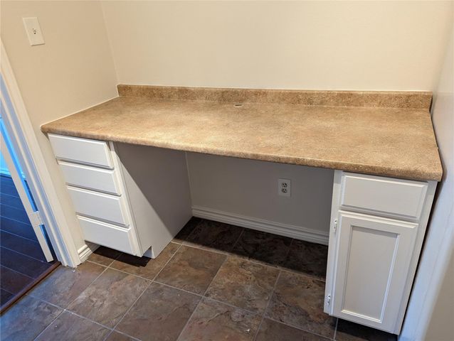 355 N Post Oak Lane 638, Houston, TX 77024