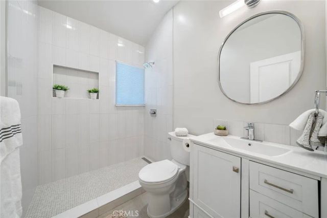 285 E Mckinley Avenue, Pomona, CA 91767