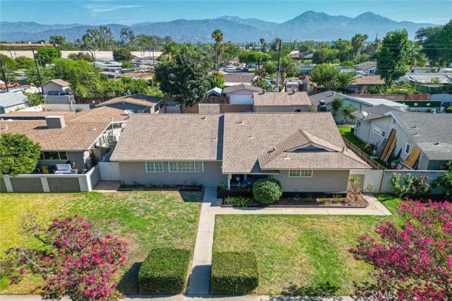 285 E Mckinley Avenue, Pomona, CA 91767