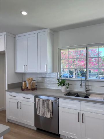 285 E Mckinley Avenue, Pomona, CA 91767
