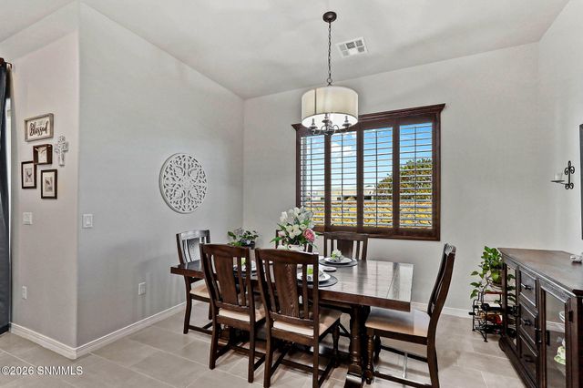 6054 Metro Woods Street, Las Cruces, NM 88012