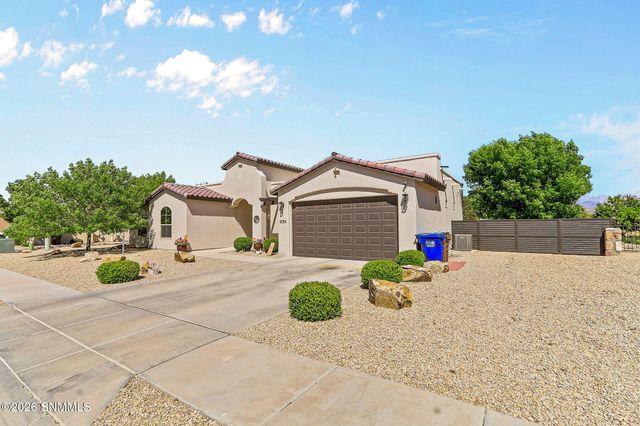 6054 Metro Woods Street, Las Cruces, NM 88012