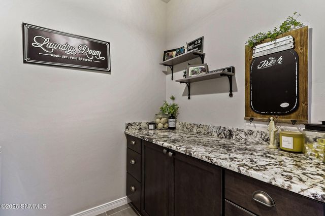 6054 Metro Woods Street, Las Cruces, NM 88012