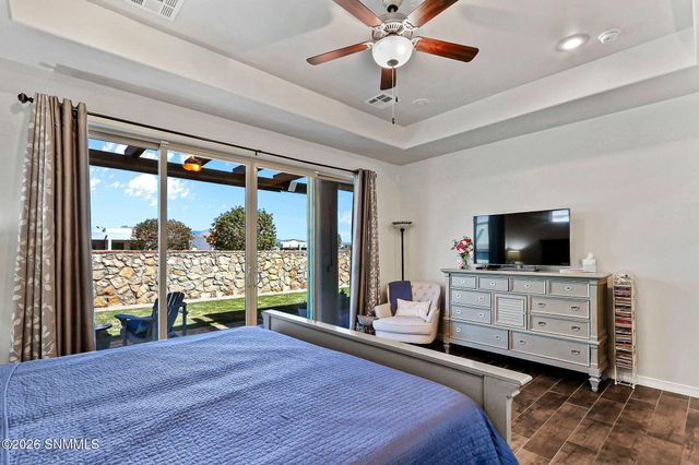 6054 Metro Woods Street, Las Cruces, NM 88012