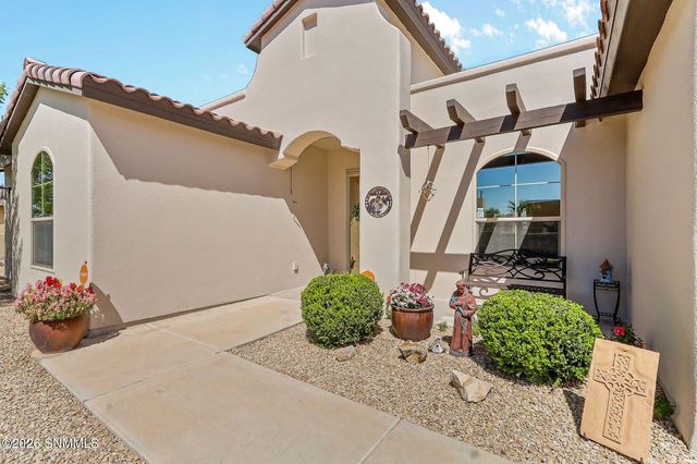 6054 Metro Woods Street, Las Cruces, NM 88012