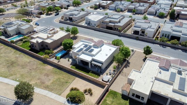 6054 Metro Woods Street, Las Cruces, NM 88012