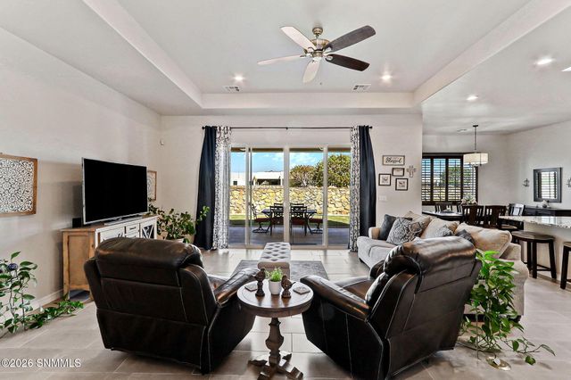 6054 Metro Woods Street, Las Cruces, NM 88012