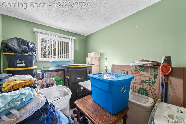 33329 Cheryl Street, Clinton Township, MI 48035