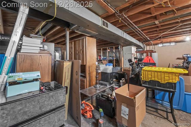 33329 Cheryl Street, Clinton Township, MI 48035