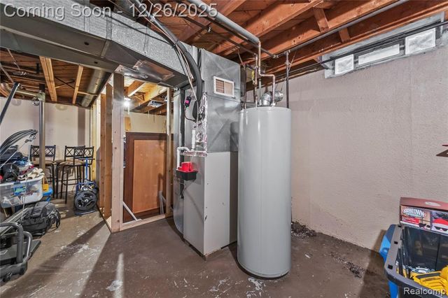 33329 Cheryl Street, Clinton Township, MI 48035