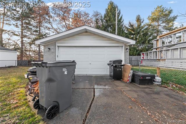 33329 Cheryl Street, Clinton Township, MI 48035