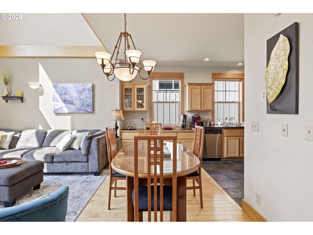 11122 BUNK HOUSE Ln, Redmond, OR 97756