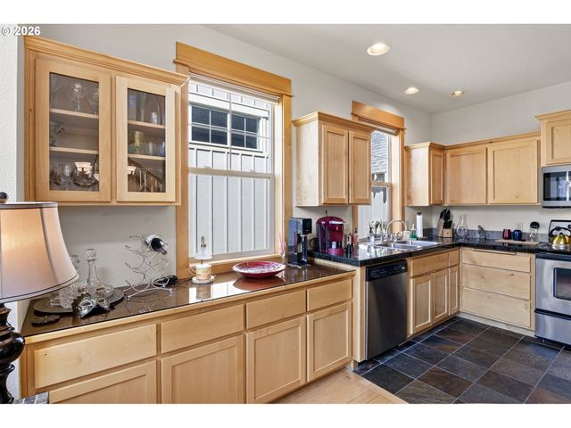 11122 BUNK HOUSE Ln, Redmond, OR 97756