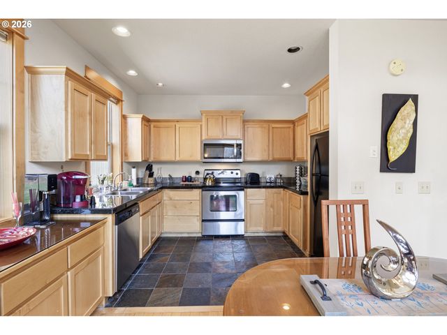 11122 BUNK HOUSE Ln, Redmond, OR 97756