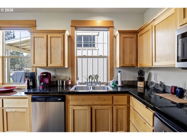 11122 BUNK HOUSE Ln, Redmond, OR 97756