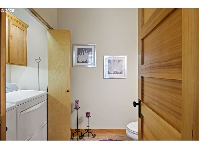 11122 BUNK HOUSE Ln, Redmond, OR 97756