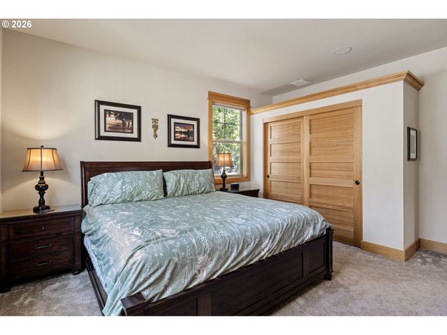 11122 BUNK HOUSE Ln, Redmond, OR 97756
