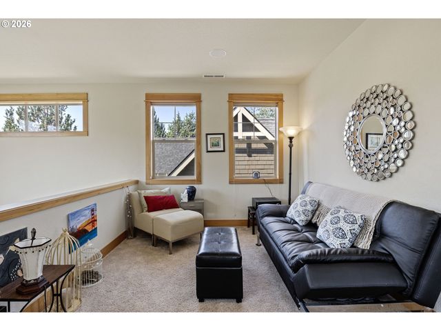11122 BUNK HOUSE Ln, Redmond, OR 97756