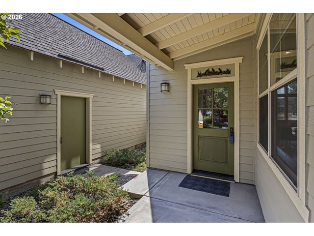 11122 BUNK HOUSE Ln, Redmond, OR 97756