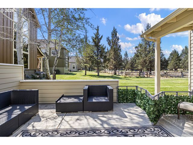 11122 BUNK HOUSE Ln, Redmond, OR 97756
