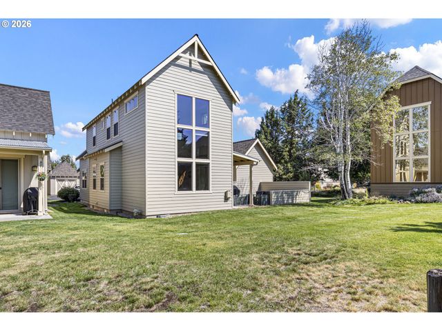11122 BUNK HOUSE Ln, Redmond, OR 97756
