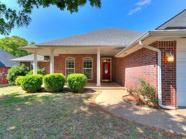 309 E Richmond Terrace, Mustang, OK 73064