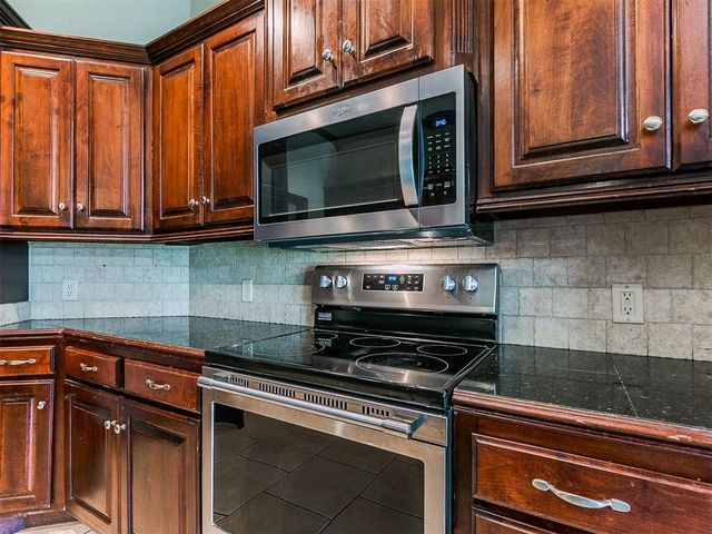 309 E Richmond Terrace, Mustang, OK 73064